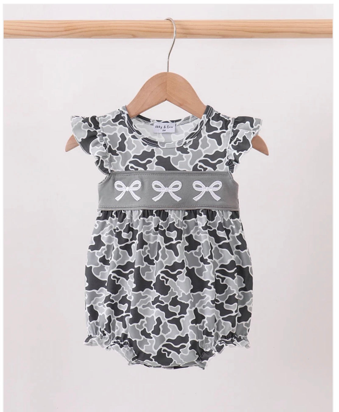 Camo bow bubble